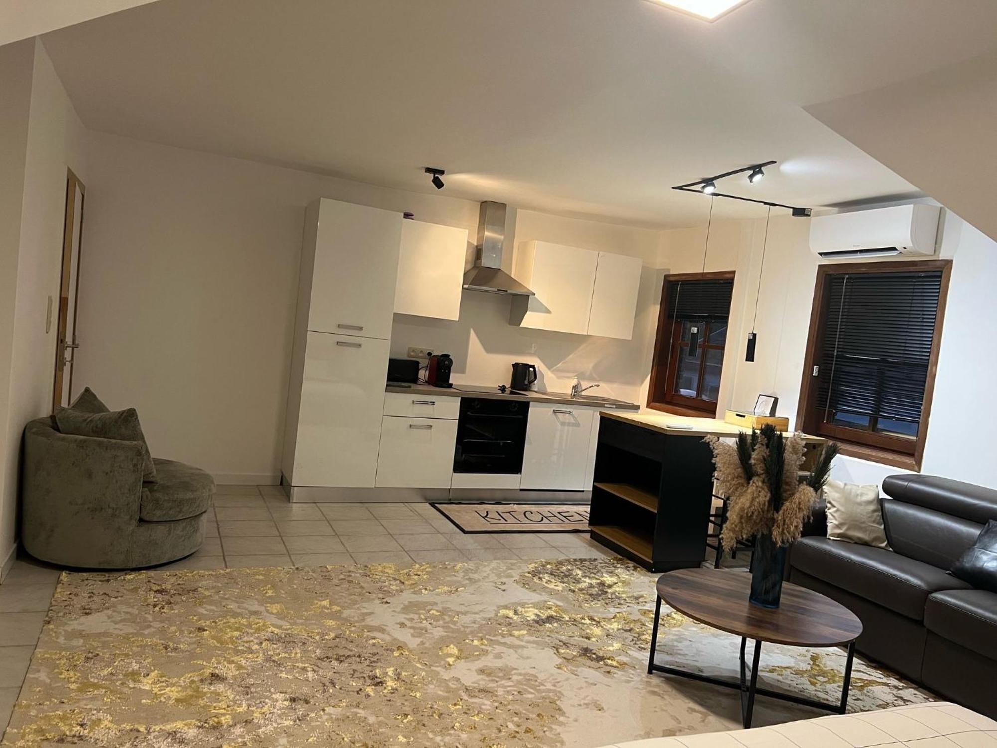 Villa Op De Hoek Rooms Алст Екстериор снимка