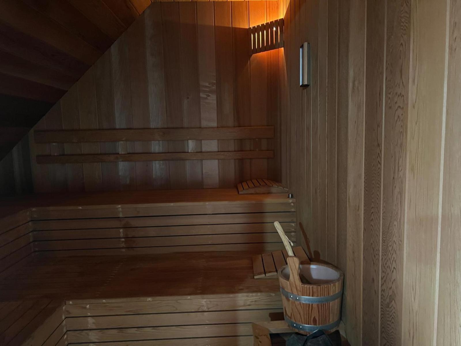 Villa Op De Hoek Rooms Алст Екстериор снимка