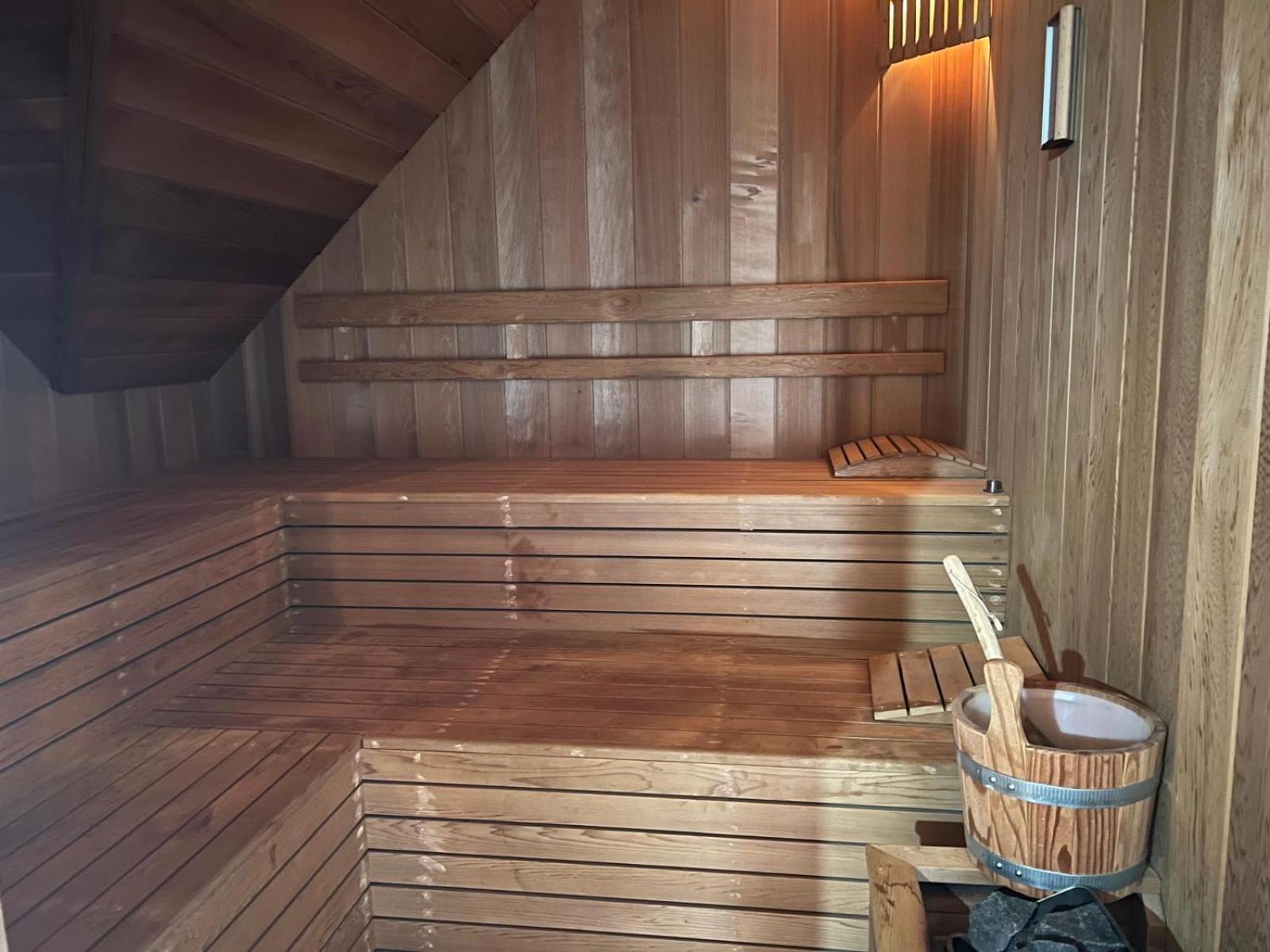 Villa Op De Hoek Rooms Алст Екстериор снимка